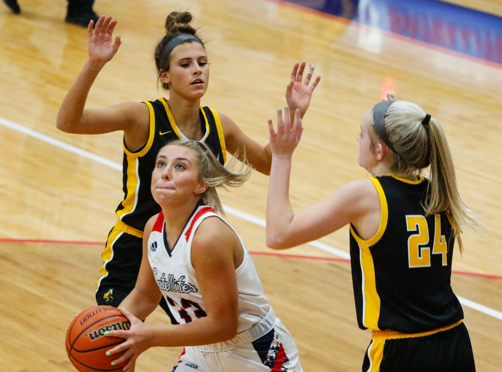 Girls PCC tournament final - Kouts vs. South Central